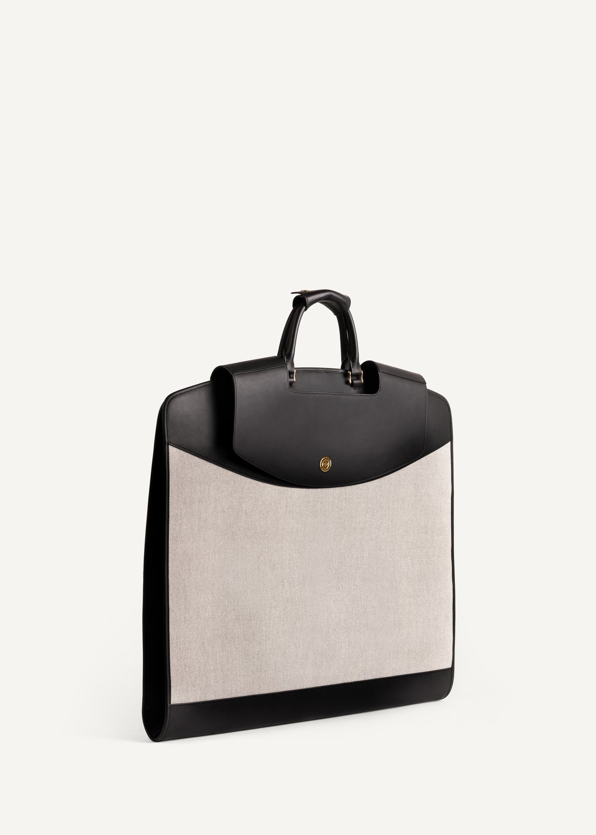 Garment Bag 001 three-quarter view