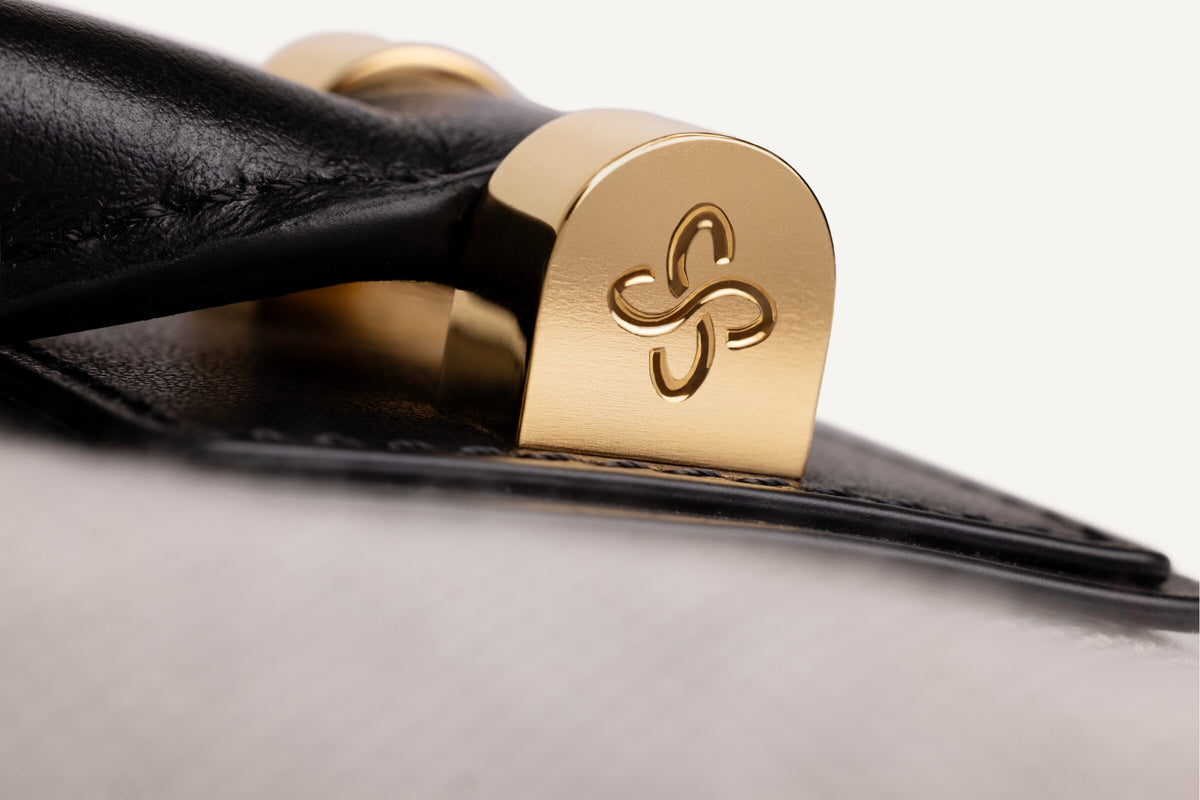 Halo Valise 001 hardware detail
